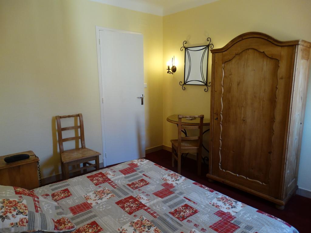 Hotel De France Beziers Room photo